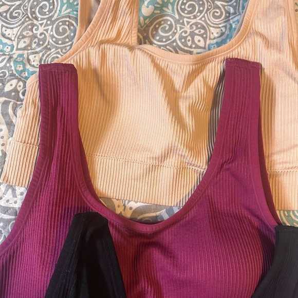 Torrid Size 2 lightly lined seamless rib scoop Bralette - Picture 2 of 4